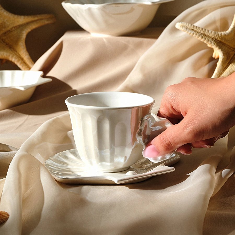 Karaca İstiridye Tabaklı Çay Fincanı 200 ml