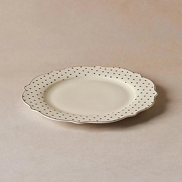 Karaca New Romantic Puantiyeli Pasta Tabağı 21 cm Siyah