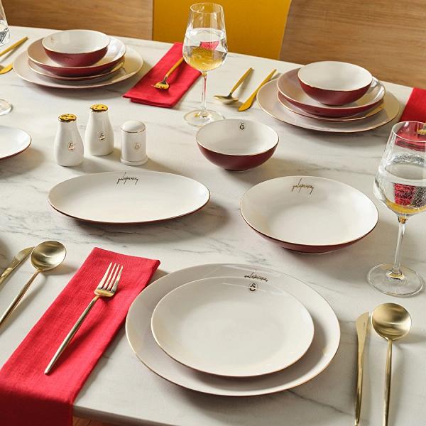 Karaca x Galatasaray Lisanslı Elegance Bone Gold 53 Parça 12 Kişilik Yemek Takımı